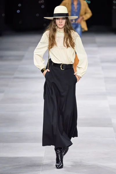 Look 42